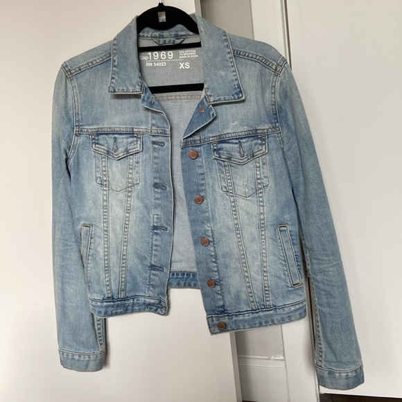 XS | Gap 1969 Jean Jacket - Picture 3 of 16